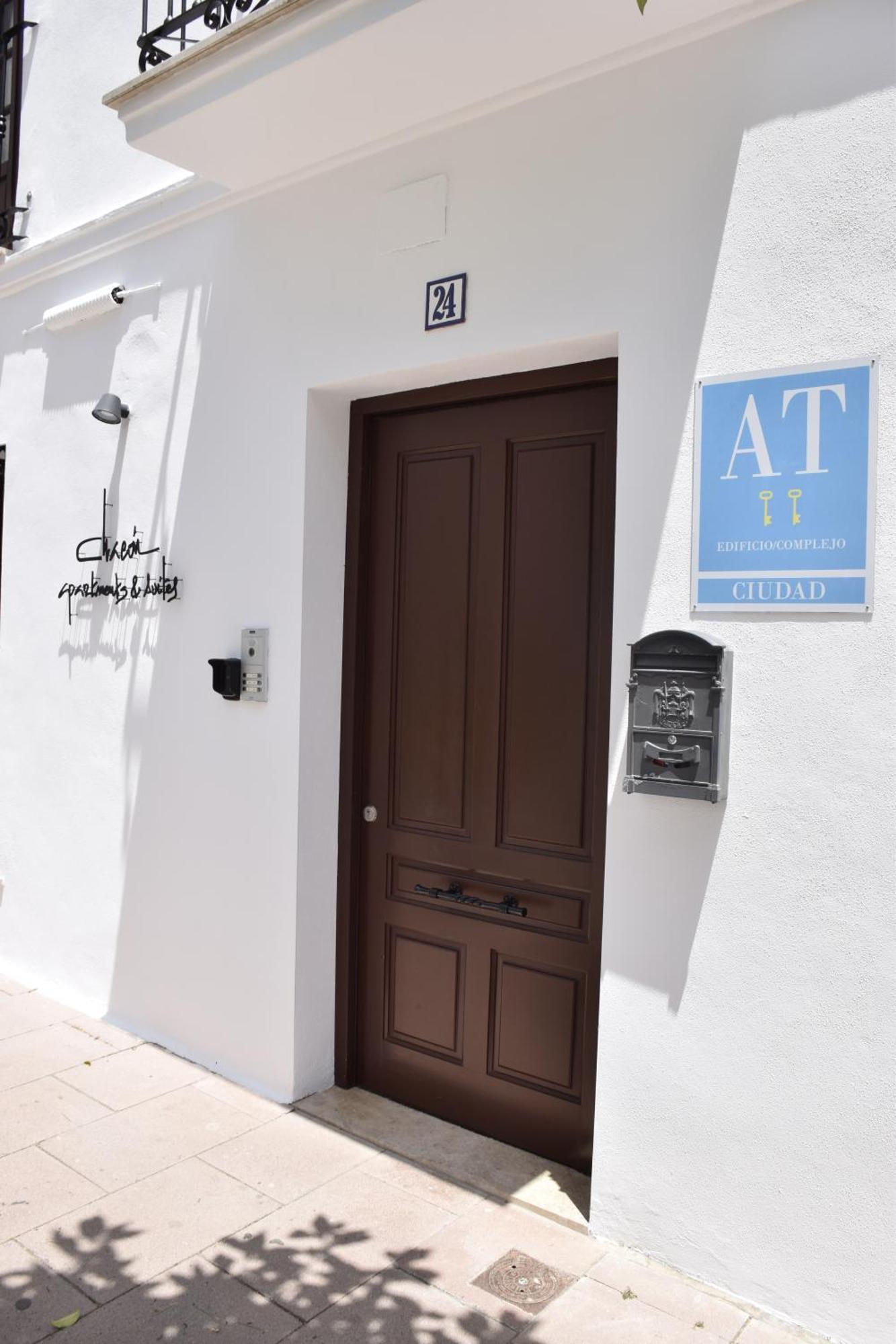 Chacon Apartments & Suites Estepona Exterior foto